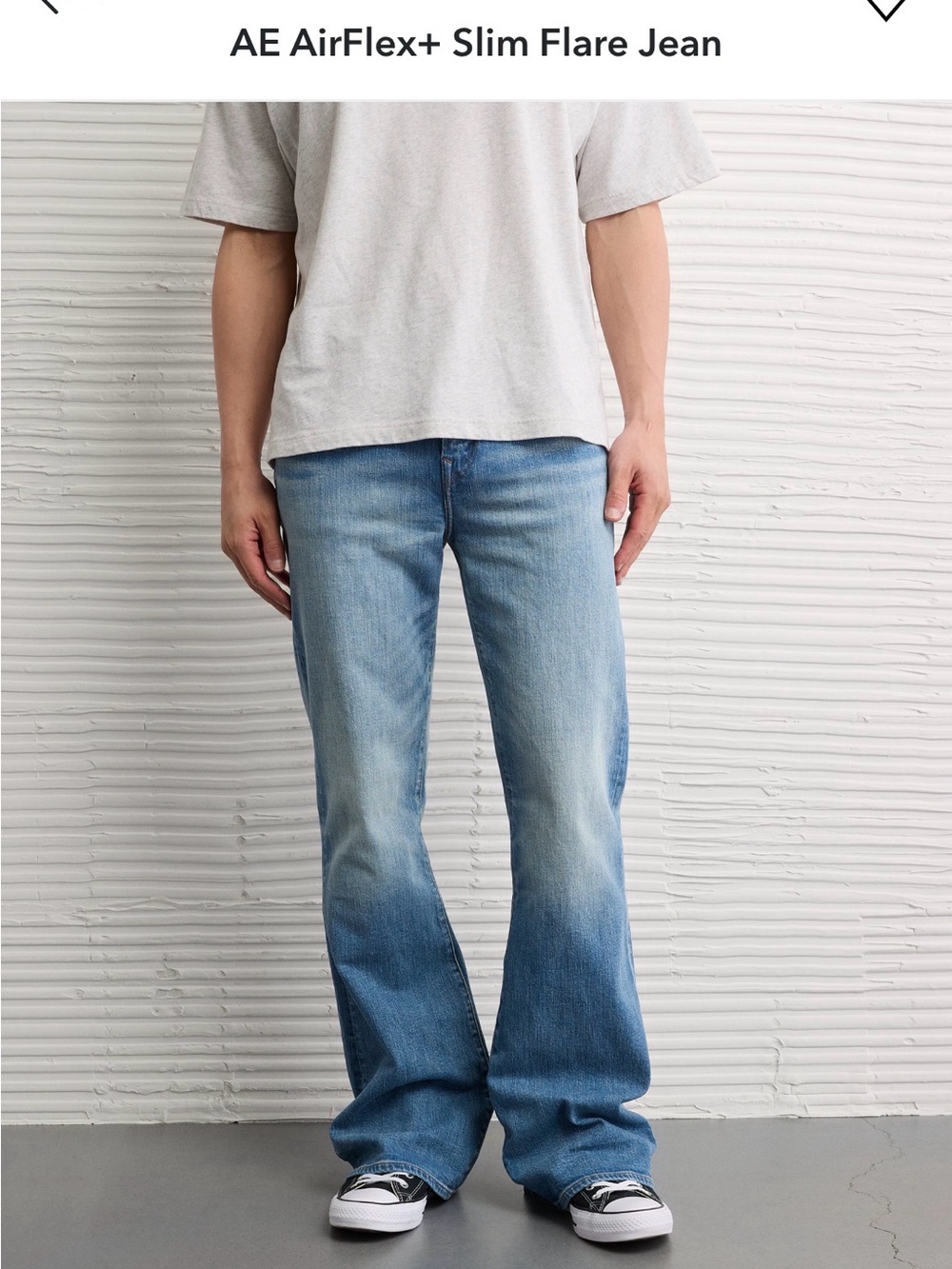 American Eagle Outfitters Men’s Bootcut Jeans in Light Blue Wash